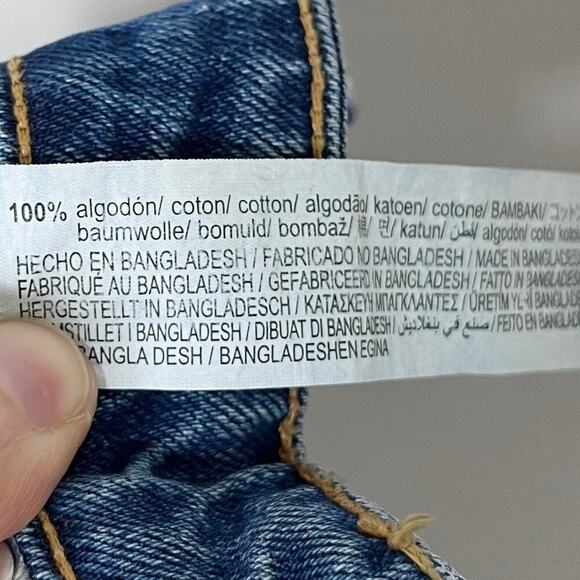 Zara Womens TRF Straight Jeans 8 High Rise Cut Off Cropped Light Wash Button Fly - Picture 8 of 9